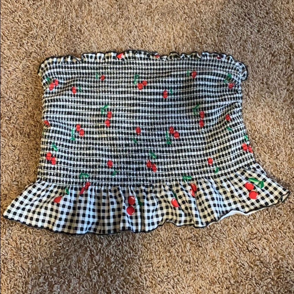 Cherry crop top